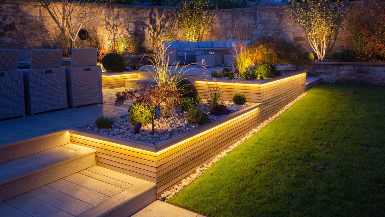 How to Design a Beautiful Outdoor Space using Landscape Lighting?